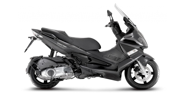 Sporty GILERA Nexus 300 scooter for seamless rides in Moto Athens.