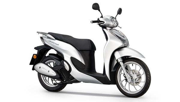 Honda SH Mode 125 scooter for rent in Athens by Moto Rental in Athens - only 22€ per day